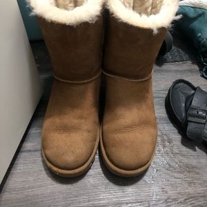 Uggs with bow